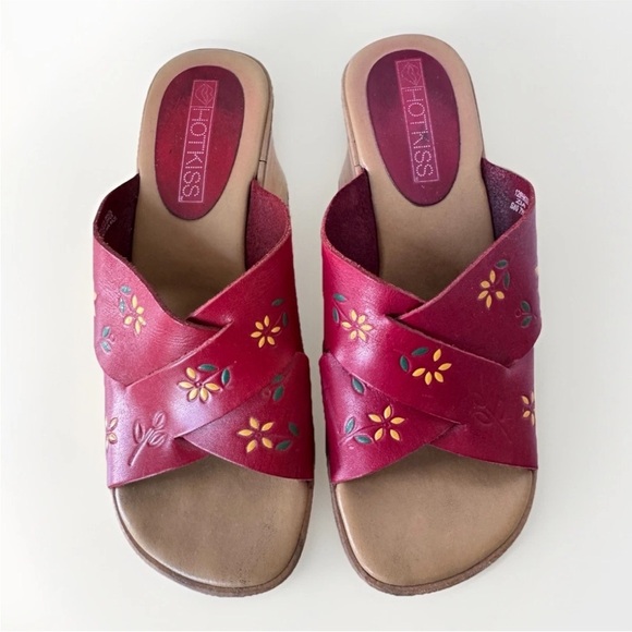 HOT KISS Y2K 90s Style Red Leather Floral Chunky Wooden Platform Wedges Sandals - Picture 3 of 11